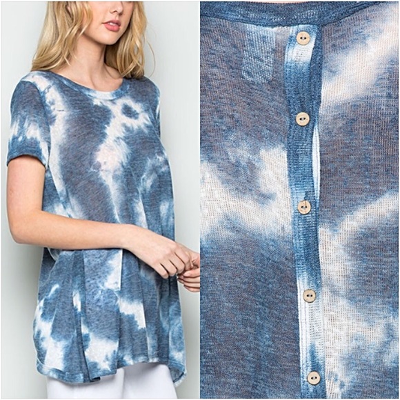 Relaxed Flowy Button Back Tunic Top SMLXL - Picture 8 of 8